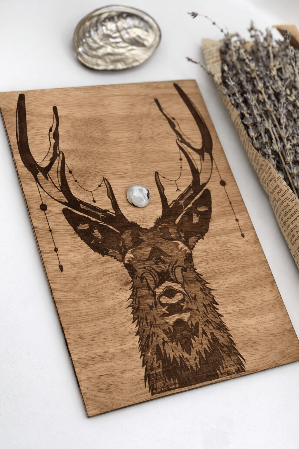 Le Totem du Cerf - Pierre de lune arc-en-ciel